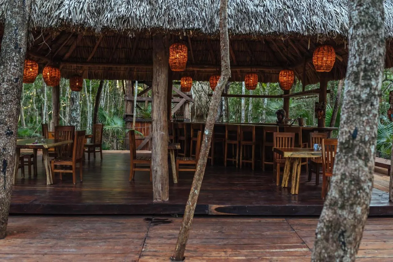 Ajal Tulum Tree House Hotel 4*,